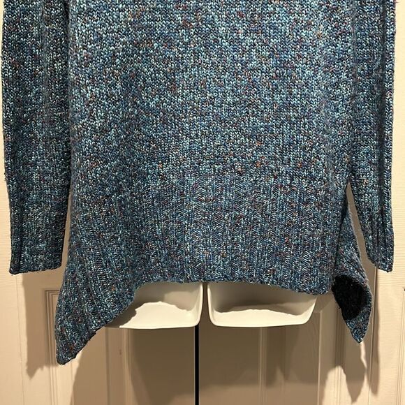 Tabi Blue‎ Turtleneck Asymmetrical Sweater Size S - Picture 8 of 10